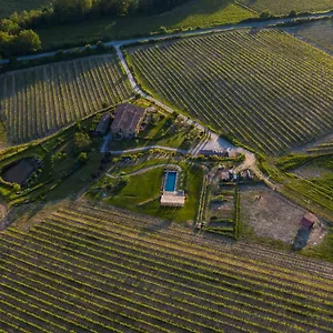 Follonico 4-Suite B&B Landhuis